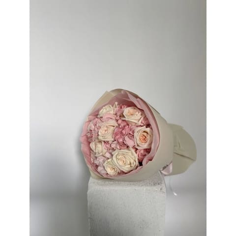 3 Hydrangeas with 9 Peony Roses — Dopamine