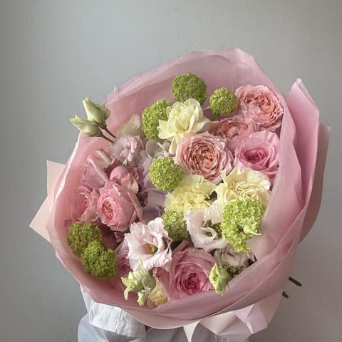 Spring bouquet — FlowerVibe