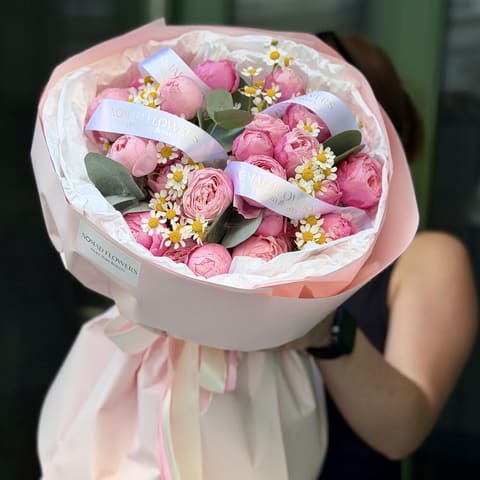 🌼 Peony Roses + Daisy — Nomad Flowers