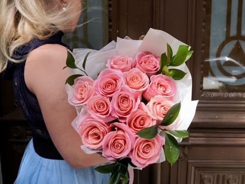 Love you (velkokvěté růžové růže) — Fleur de Lys