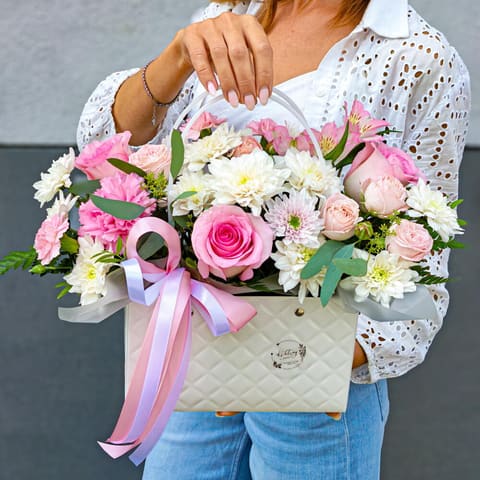 Flower box M White — Kvetiny s laskou