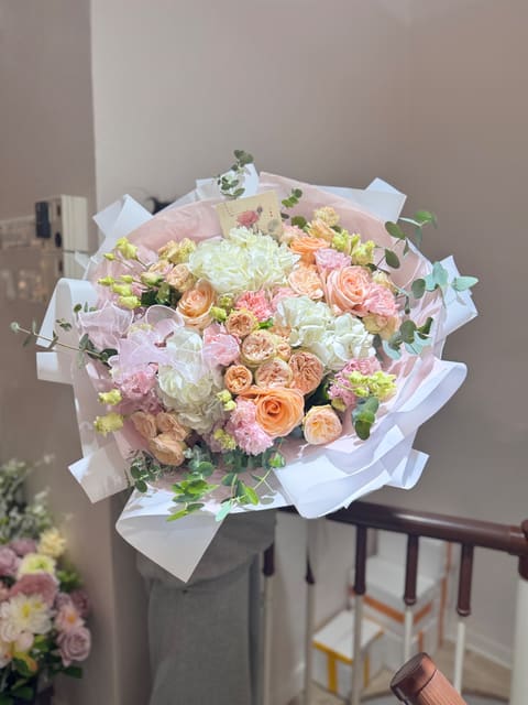 Nude bouquet — Milianna Flowers