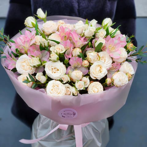 Ivory Blush — Kvetiny s laskou