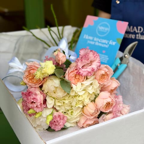 ✂️ Florist Experience Premium Box — Nomad Flowers