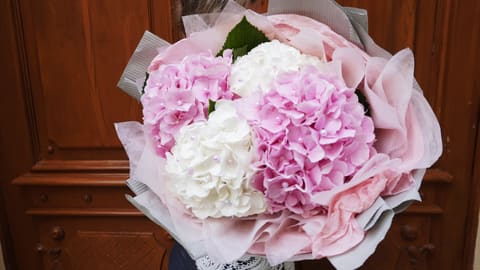 Hydrangea bouquet — Fleur de Lys