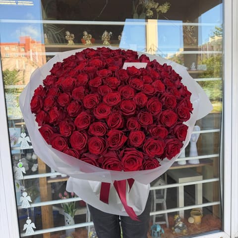 101 Ecuador Roses — Gloxinie