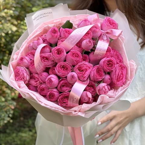 🌸 Peony Spray Roses Giselle — Nomad Flowers