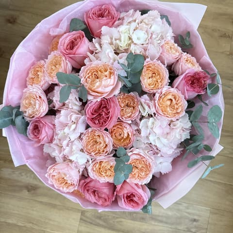Rose and hortenzie — FlowerVibe