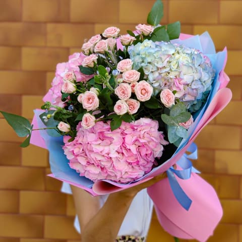 For her 🌸 — Kvetiny s laskou