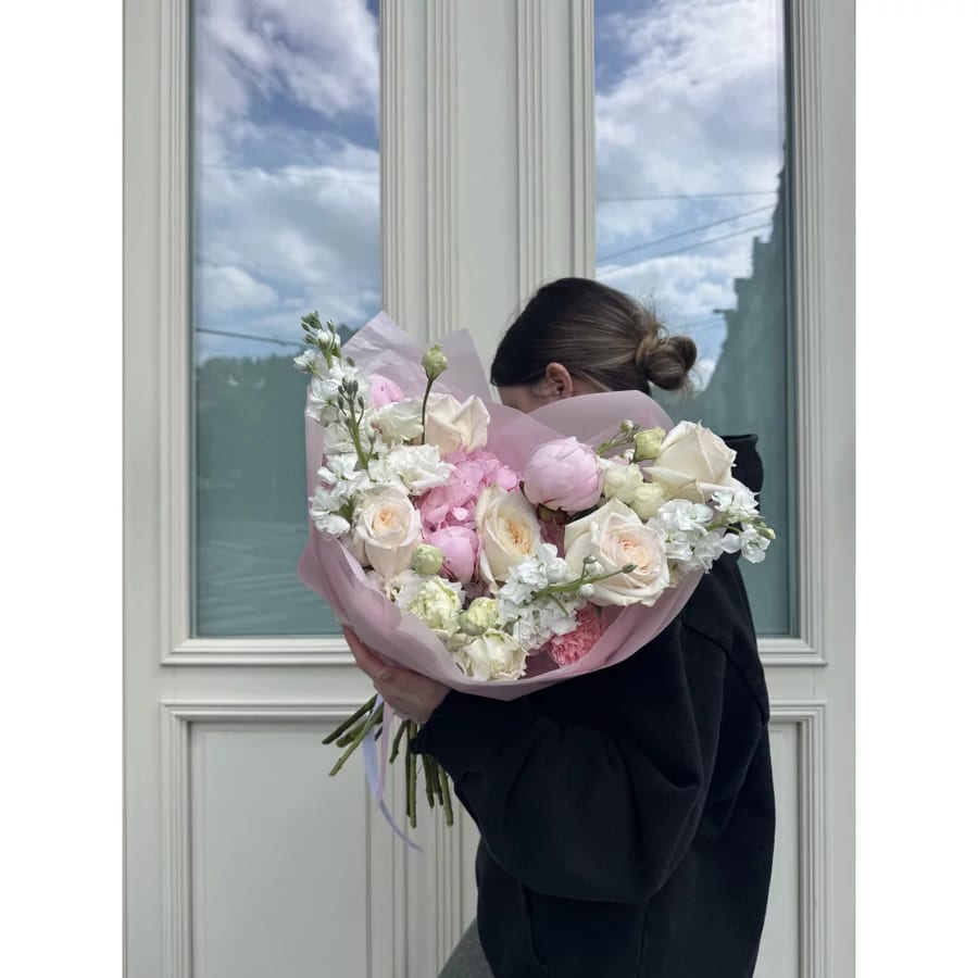 Rosé Meringue